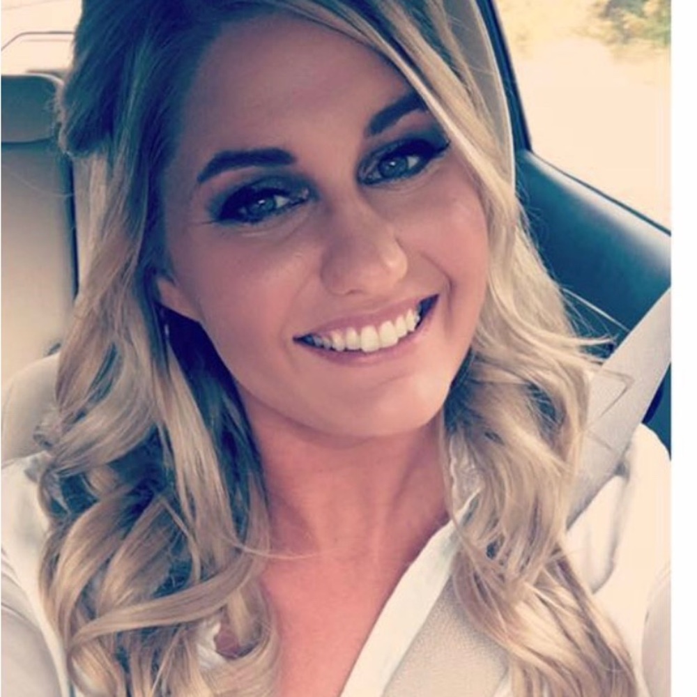 Meet your Posher, Laynie